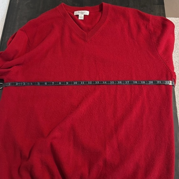 Turnbury Red V Neck Cashmere Sweater Size Large - Picture 4 of 5